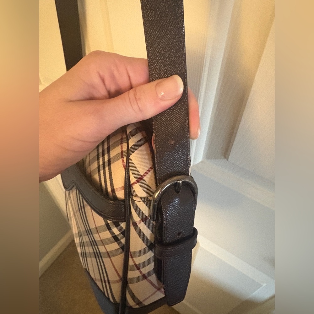 Burberry Bag - Picture 9 of 15